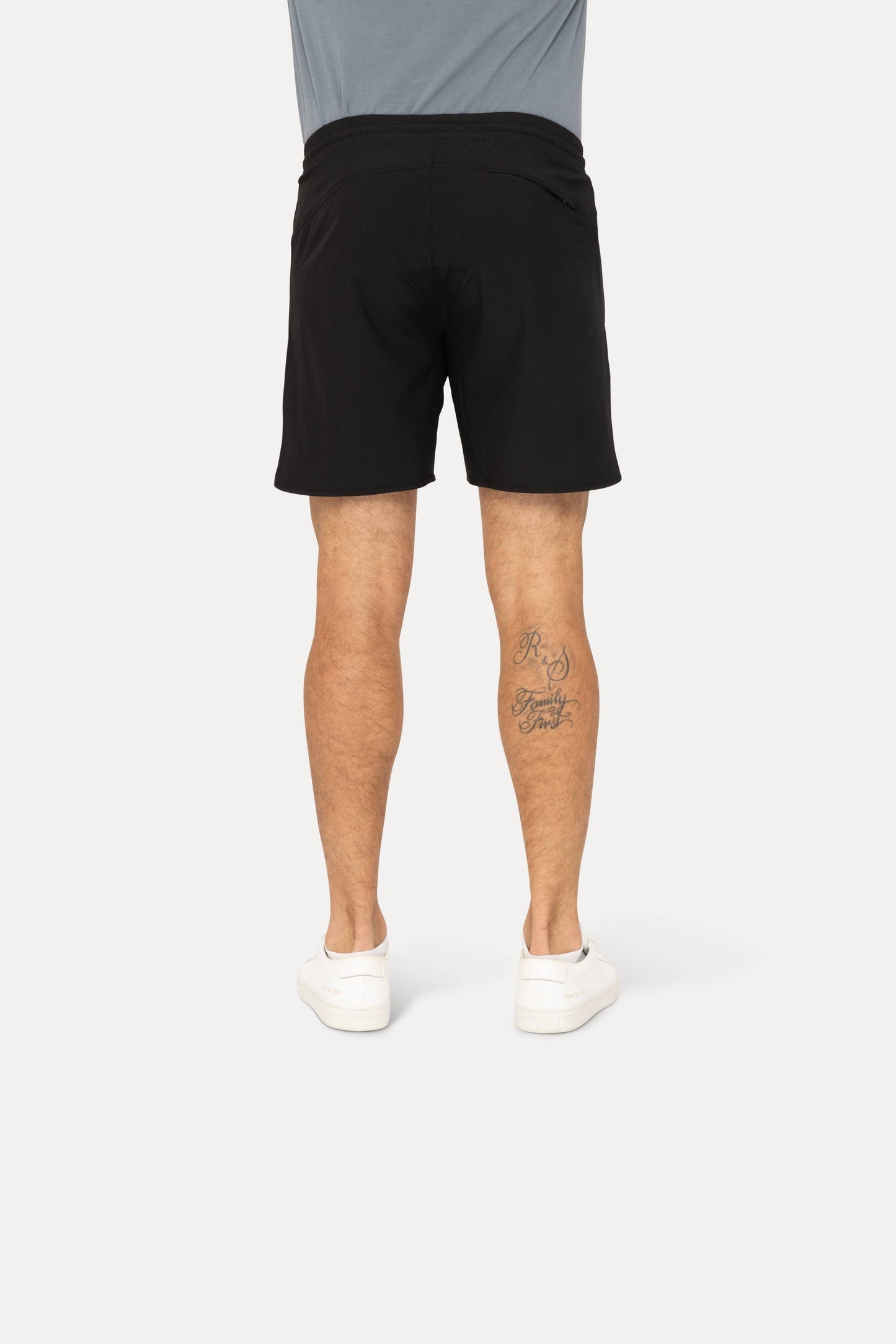 Wave Accent Essential Active Shorts