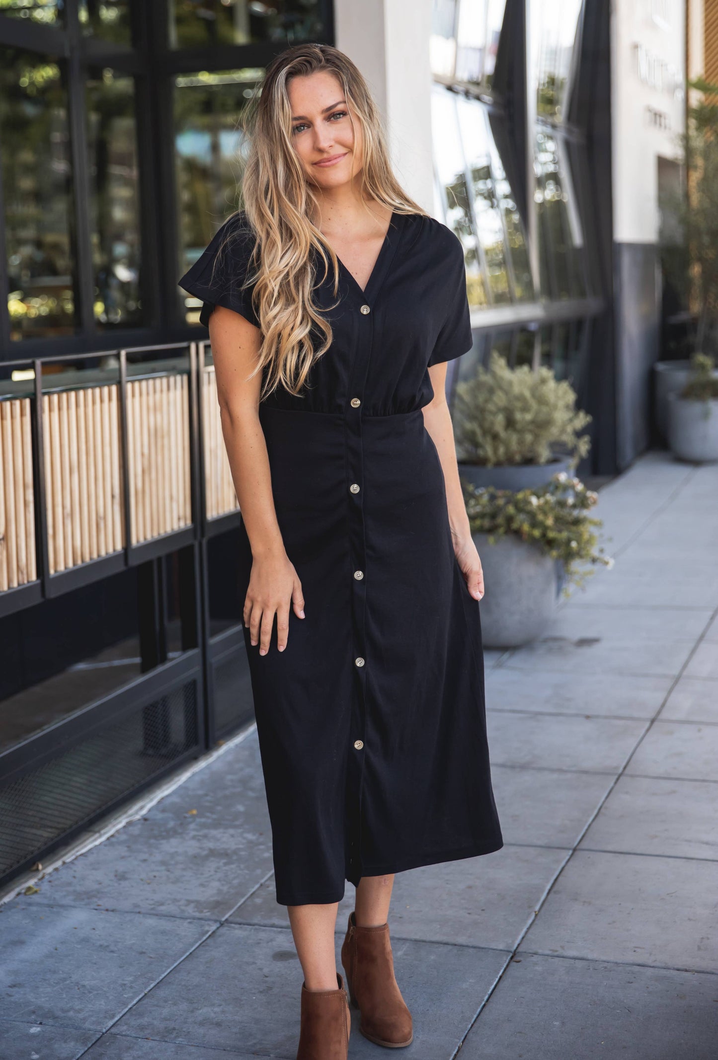 Norah Button Down Dress- Black